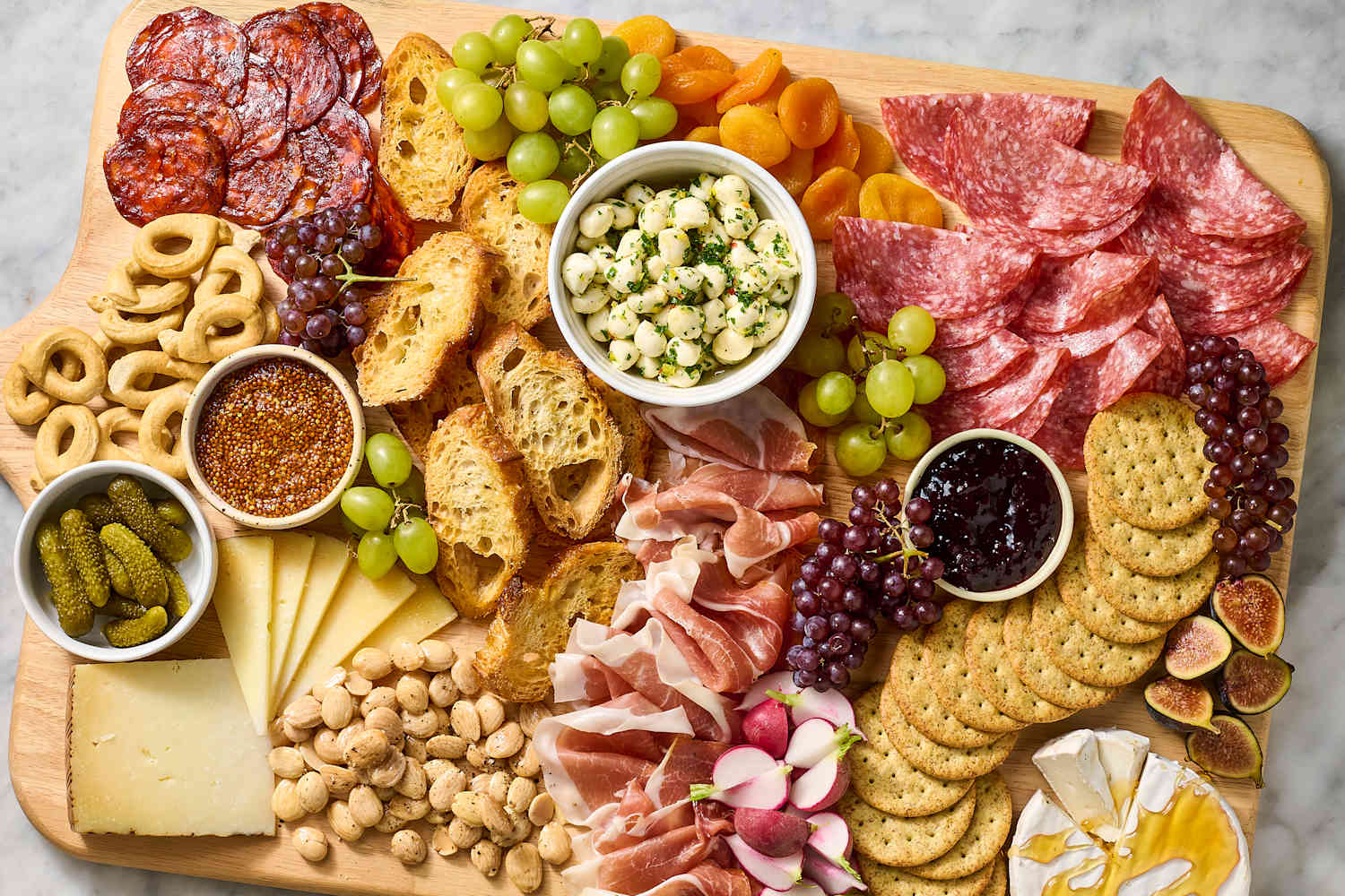 The to Building the Perfect Personalized Cheese Board