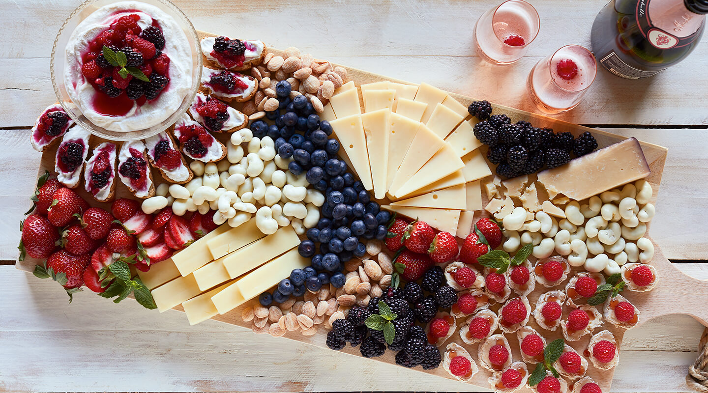 Best Cheese Pairings for Spring 2026: Seasonal Charcuterie Board Ideas with Camembert and Taleggio