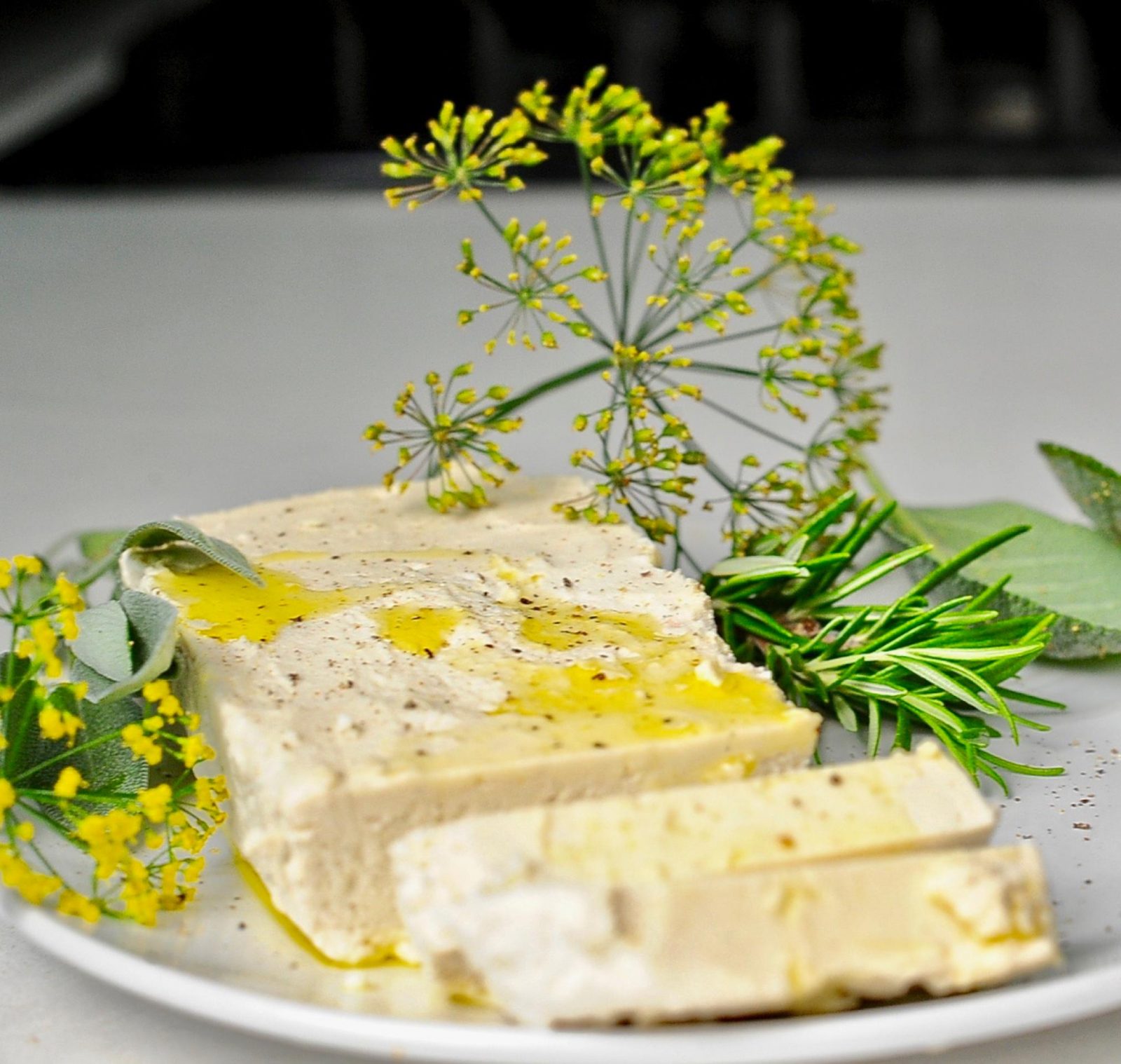 almond feta vegan cheese