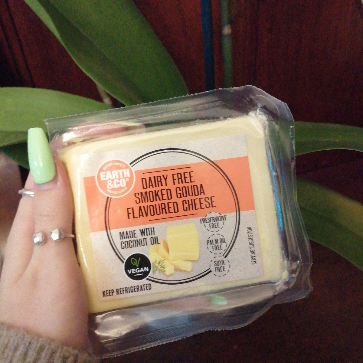 vegan coconut gouda cheese